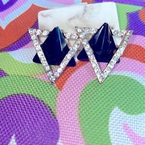 Sparkly V Black Acrylic Diamond Cubic Zirconia Earrings 80s 90s Vibe NEW! Boxed